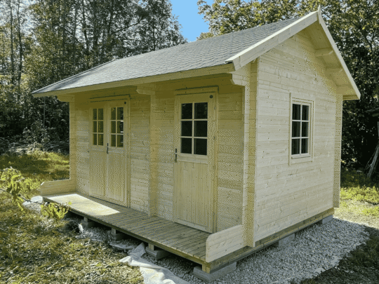 Cedarview 1.6 in (40 mm) Two-Room Garden House Kit - 144 sq. ft. (13.4 m2) + 37 sq. ft. (3.4 m2) Terrace