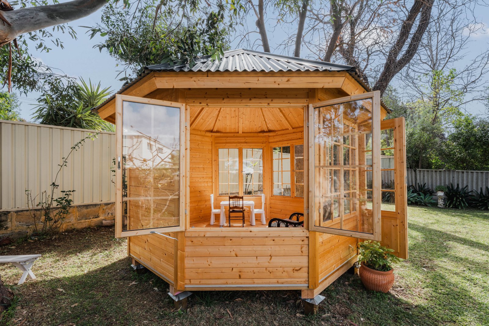 Rosewood 1.6 in (40 mm) Wooden Gazebo Kit - 96 sq. ft. (8.9 m2) - Image 2